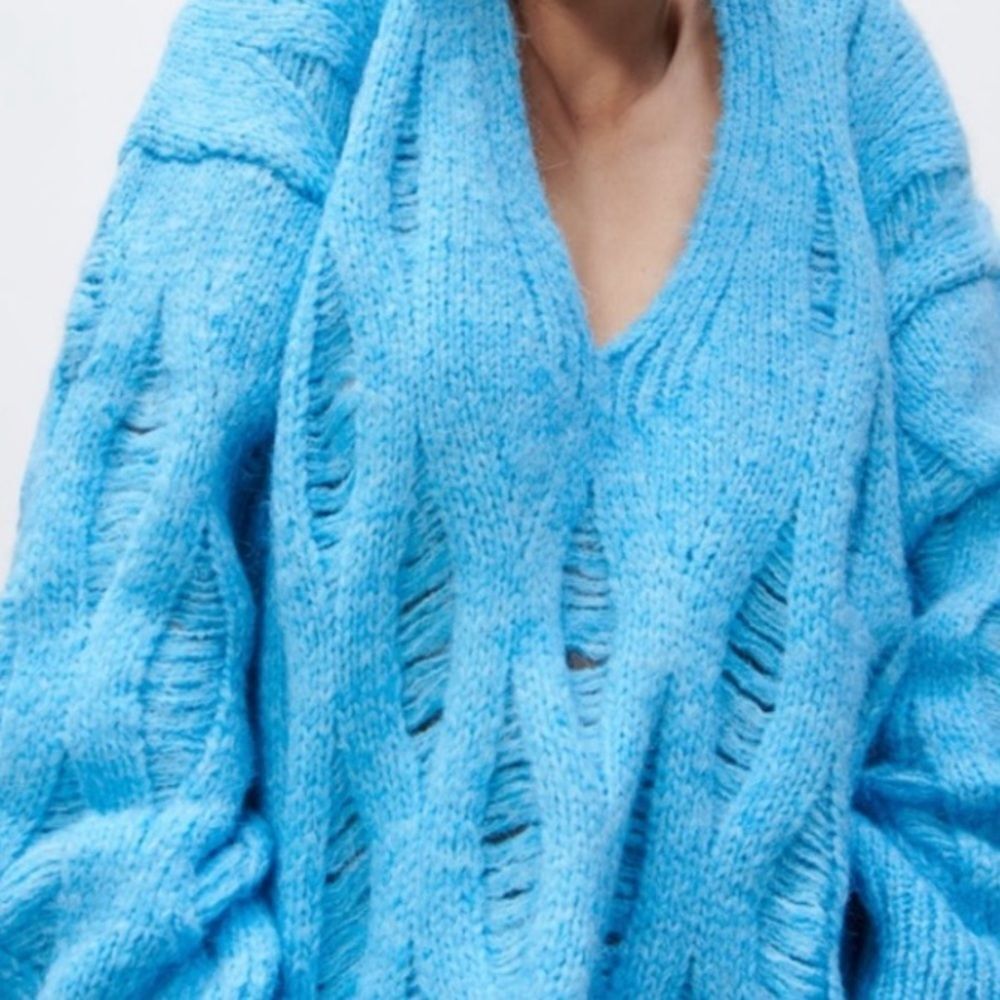 NWOT Zara Loose Knit Long Ripped Sweater-Size S